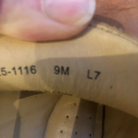 MENS JOHNSTON & MURPHY VENETIAN LOAFERS - Picture 4 of 5